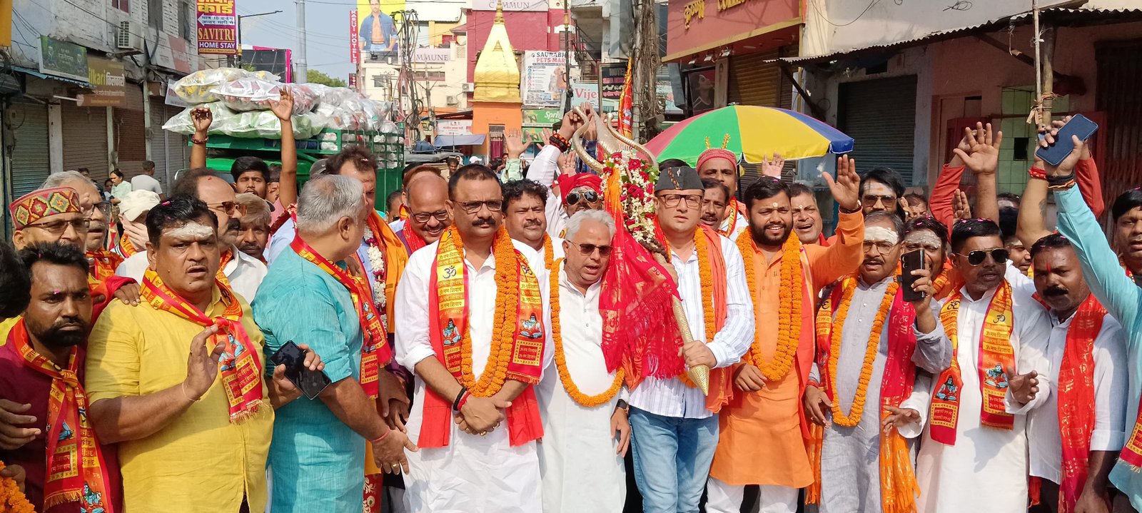 काशी से अमरनाथ यात्रा के लिए रवाना हुआ पहला जत्था, सेवादारों ने संभाली सेवा की कमान