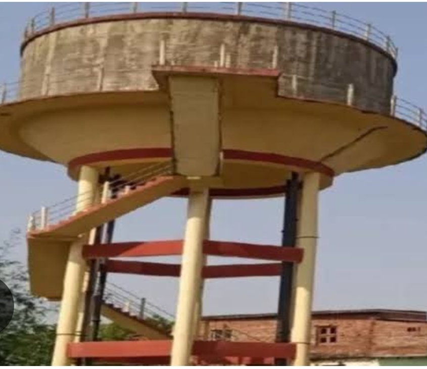 करोड़ों की पेयजल योजना पर उठे सवाल, कहीं दुर्गंधयुक्त पानी तो कहीं अधूरी पड़ी पानी टंकी