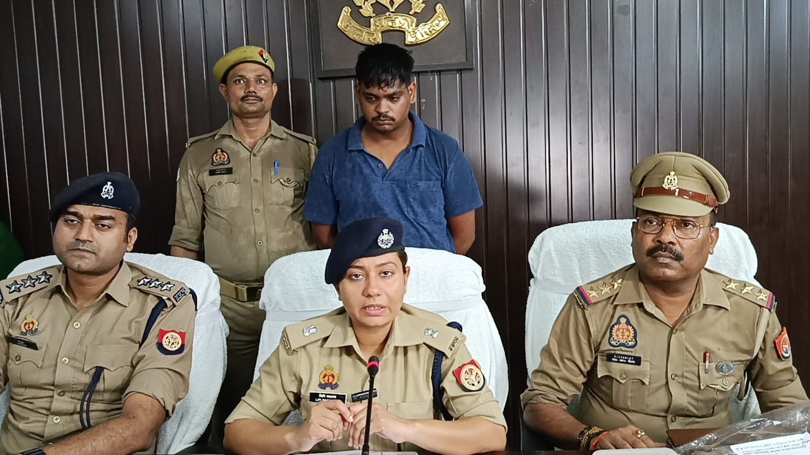 फर्जी दरोगा की गिरफ्तारी वर्दी का दुरुपयोग कर ठगी का धंधा