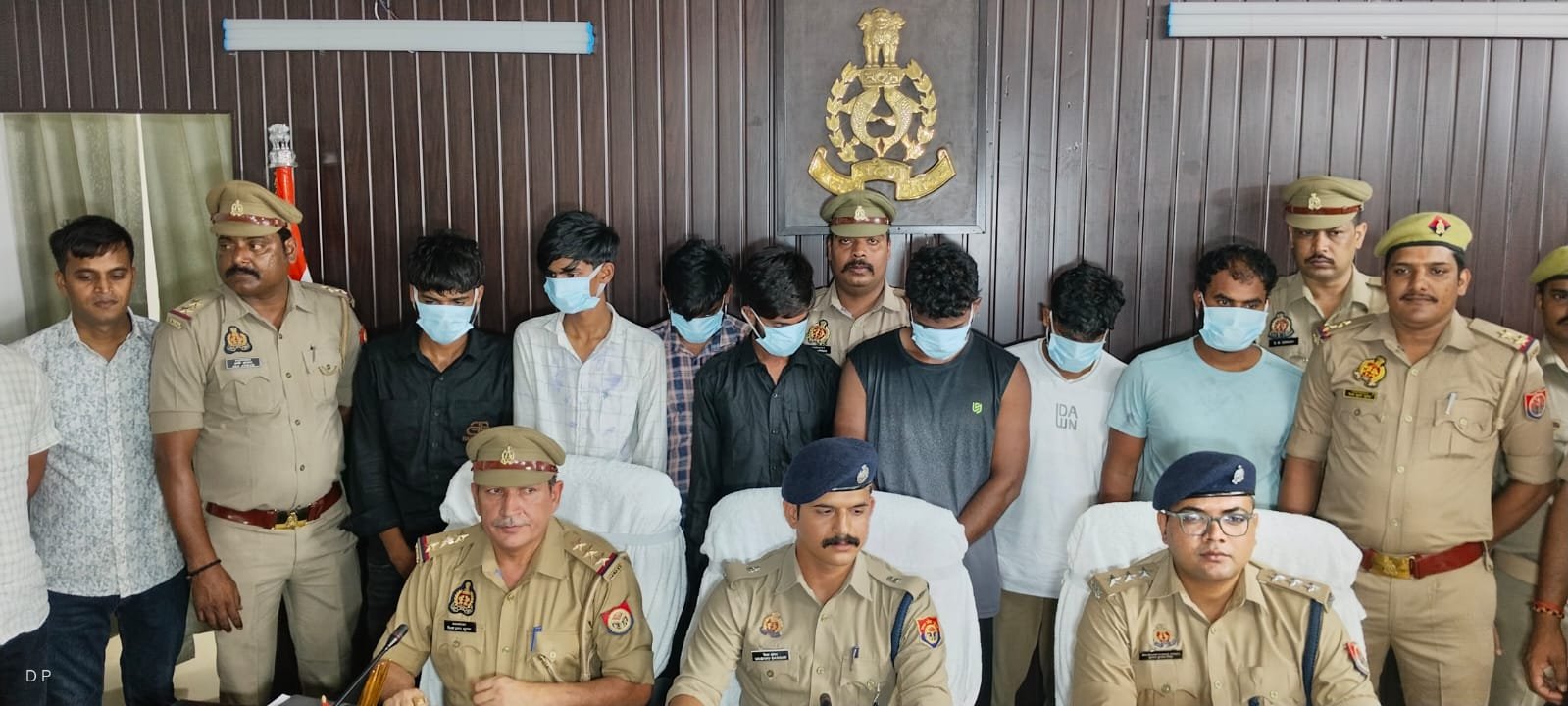 सर्राफा व्यापारी लूट कांड का खुलासा, 8 आरोपी गिरफ्तार