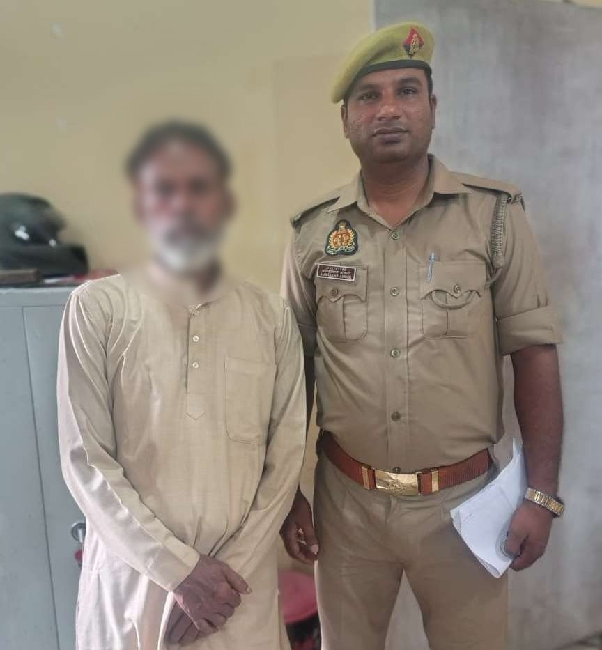 पुलिस ने फरार वारंटी रियाज अहमद को किया गिरफ्तार, मारपीट और धमकी के मामले में वांछित था आरोपी