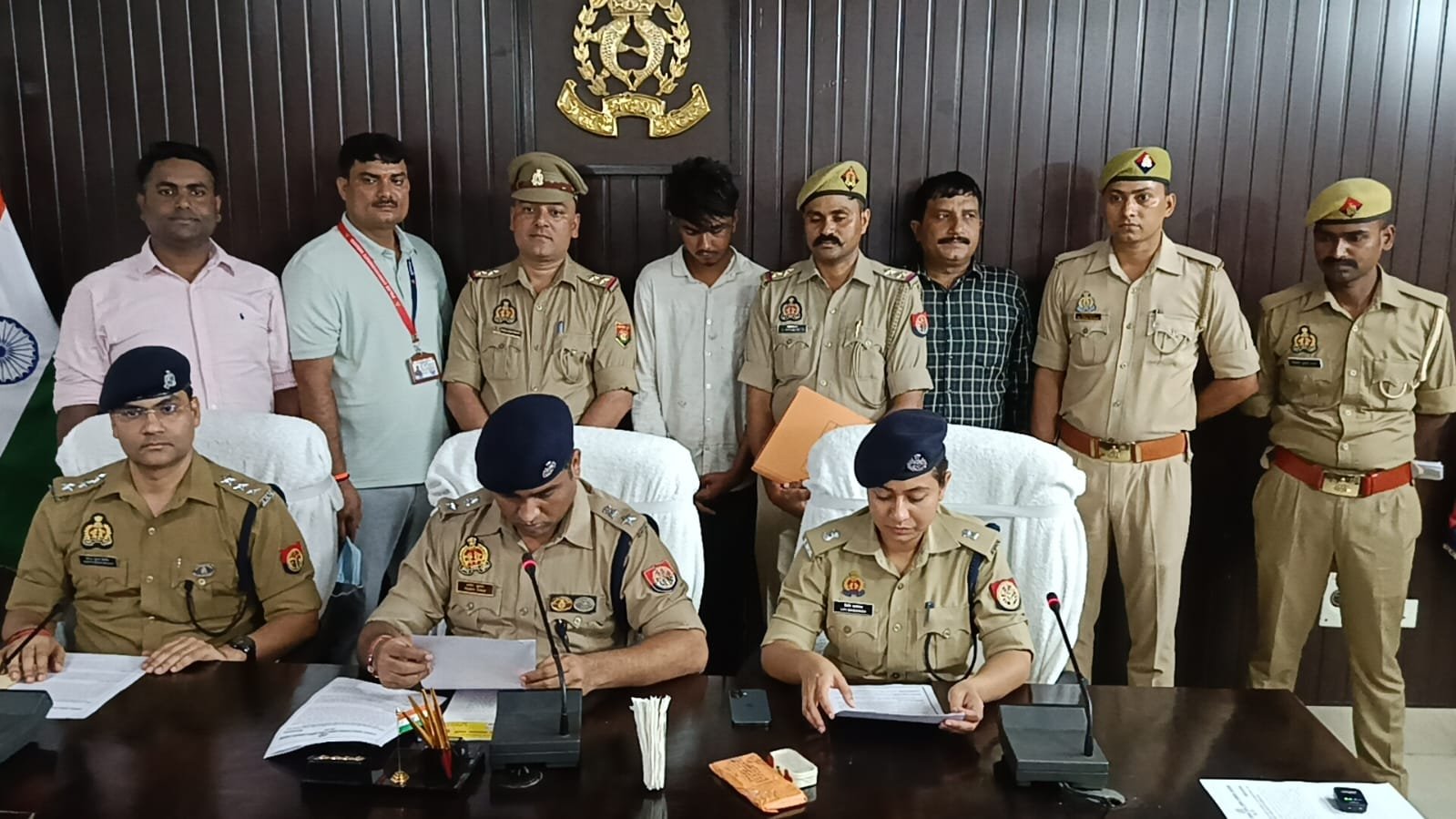 सारनाथ लूट कांड में मुख्य आरोपी गिरफ्तार, सोने की चैन और बुलेट बाइक बरामद