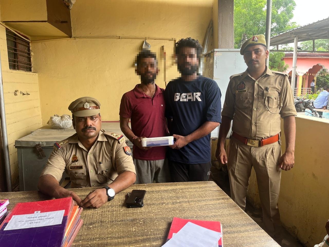 अलीनगर पुलिस ने 24 घंटे के भीतर किया छिनैती का खुलासा, दो आरोपी गिरफ्तार