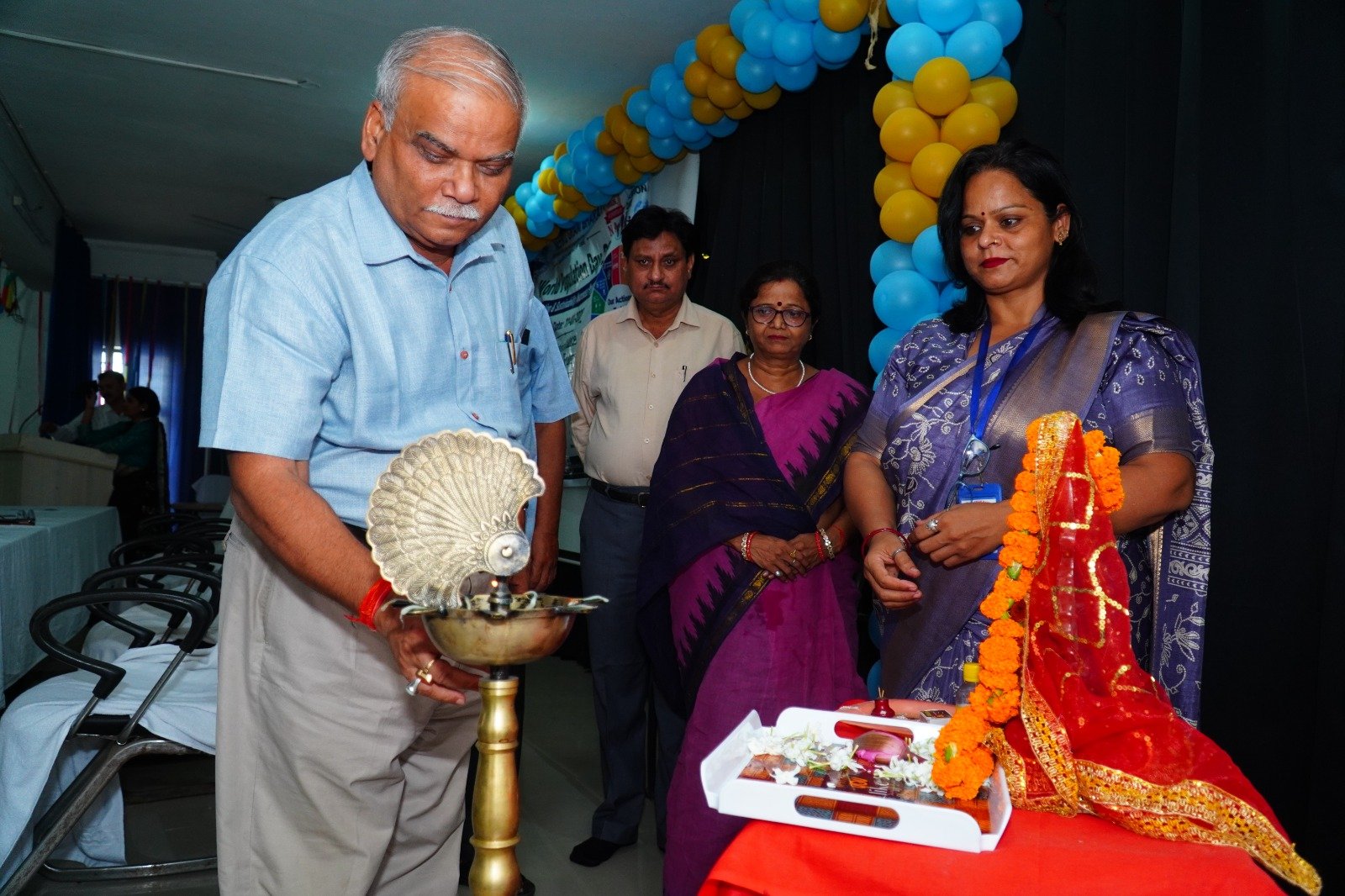 विश्व जनसंख्या दिवस पर नेहरू ग्राम भारती विश्वविद्यालय में जागरूकता कार्यक्रम, 'प्लेज वॉल' पर हस्ताक्षर कर लिया सतत विकास का संकल्प
