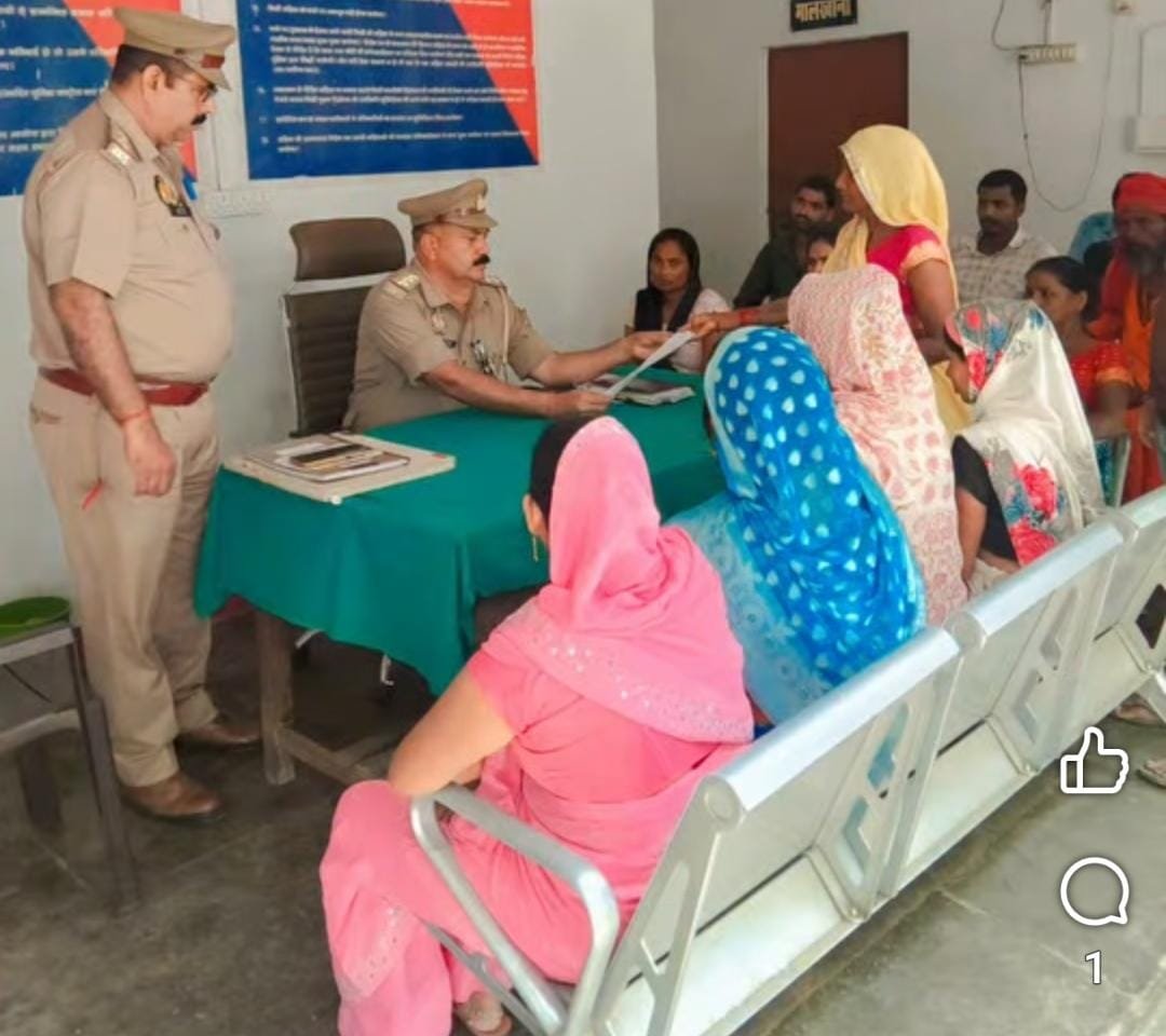 इटौंजा थाने में आयोजित हुआ समाधान दिवस, फरियादियों की शिकायतें सुनकर दिए निस्तारण के निर्देश