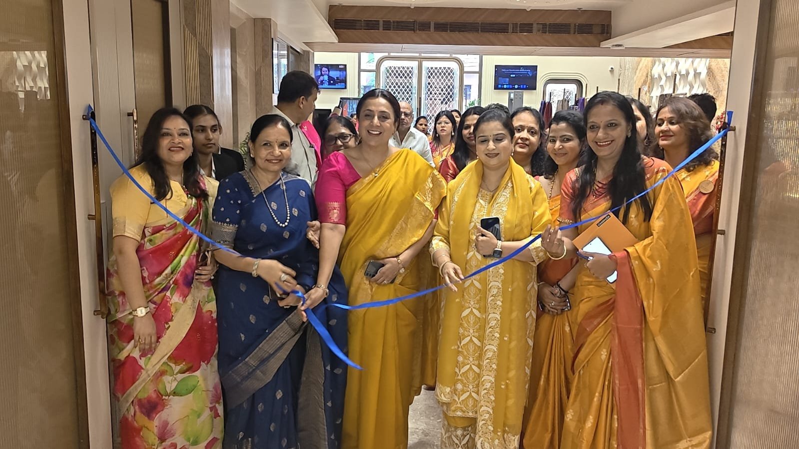 काशी में शुरू हुआ ‘हुनर एक नई पहचान’ स्वदेशी मेला, महिलाओं को मिला आत्मनिर्भरता का मंच