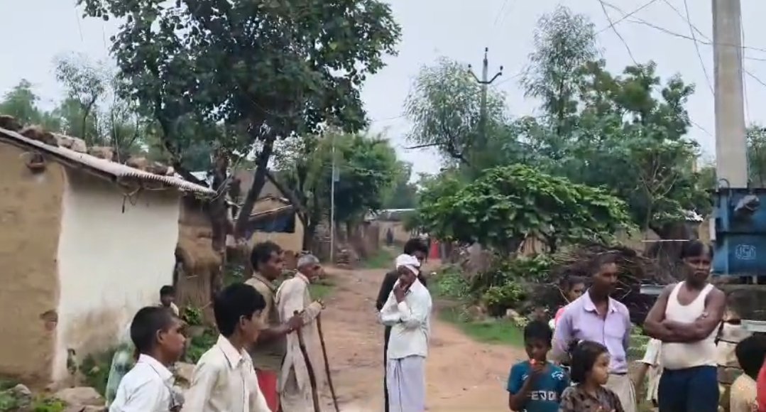 विकास से कोसों दूर नई गढ़ी गांव, सड़क, स्कूल और पेयजल जैसी मूलभूत सुविधाओं का अभाव