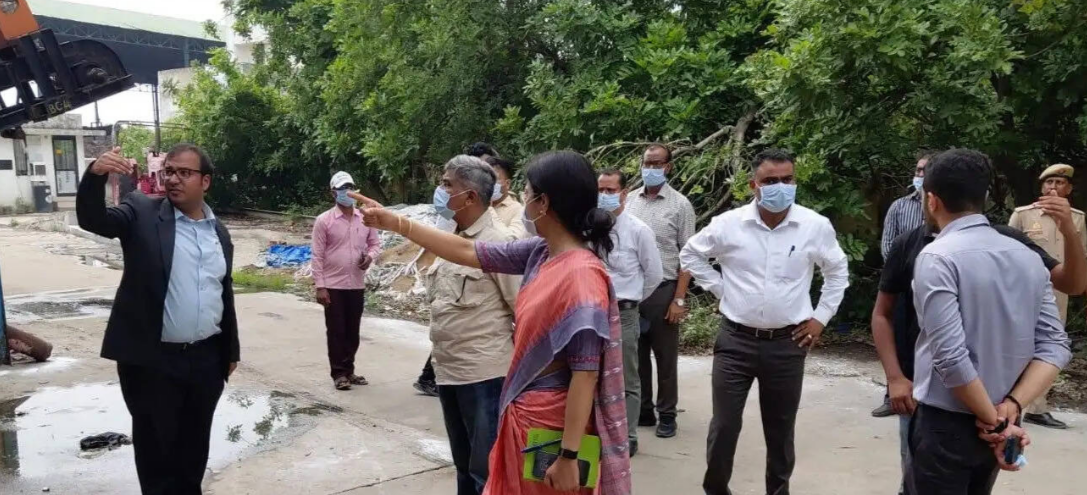कचरा निस्तारण में मॉडल बनेगा बनारस: केंद्रीय सचिव ने करसड़ा व रमना प्लांट का किया निरीक्षण, पौधारोपण कर दिया पर्यावरण संरक्षण का संदेश