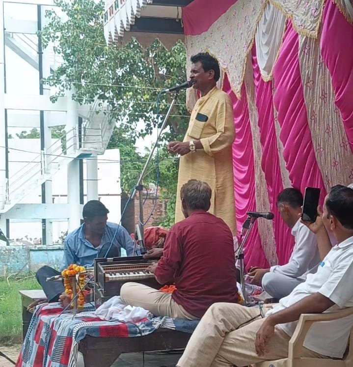 लोक कला महासंघ जमुनापार इकाई की बैठक संपन्न, कलाकारों के उत्थान पर हुआ मंथन