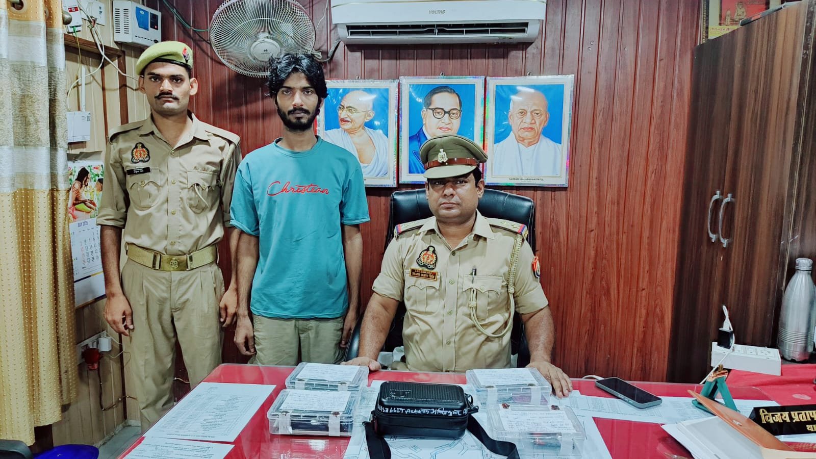 मुगलसराय पुलिस व साइबर सेल की बड़ी कार्रवाई, अंतर्राज्यीय साइबर ठगी गिरोह का सदस्य गिरफ्तार
