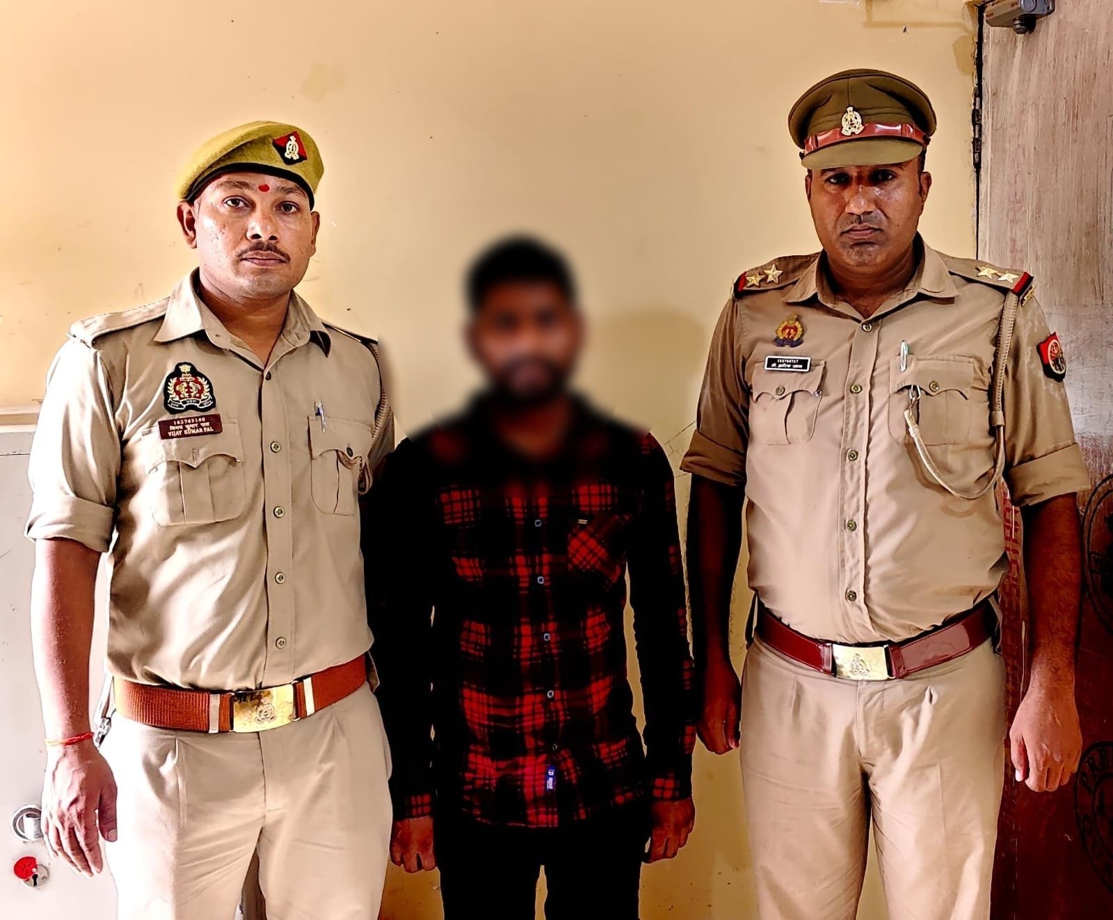 लोहता पुलिस को मिली बड़ी सफलता: 31 वर्षीय अभियुक्त गिरफ्तार, अपहृत किशोरी सकुशल बरामद